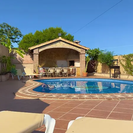 El Parral - Piscina Y Sala De Cine * Málaga
